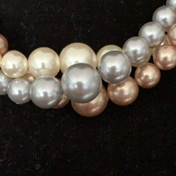 Vintage Multi Strand Fresh Water Faux Pearl Necklace Unique Mid Century Classic - Picture 4 of 16